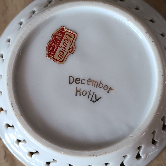 Iridescent Decorative Miniature Bowls (3) - Picture 5 of 7